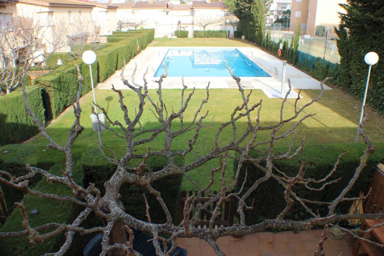 Port Estrella 24 Villa Roses Buitenkant foto